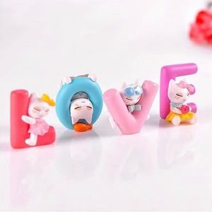 LOVE kitty cats ornament, 4 pc set.